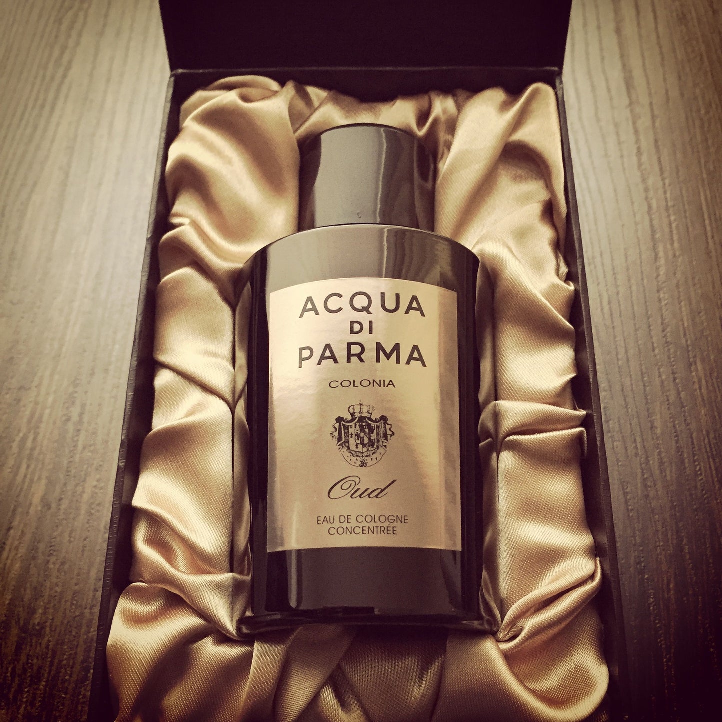 Colonia Oud EDC for men - Perfume Planet 